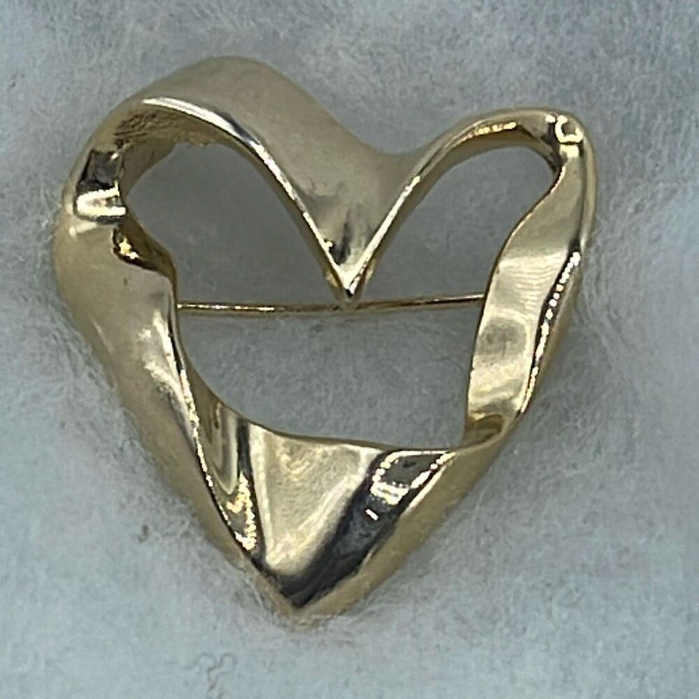 Vintage M-Jent gold tone abstract heart brooch.